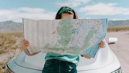 开云体育app入口-英超冲刺季：悬念持续升温，魅力无限！，英超集锦2021